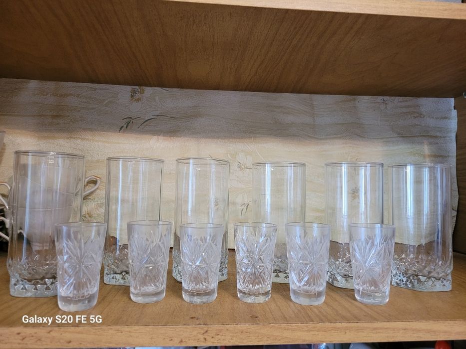 Стакани , рюмки різні