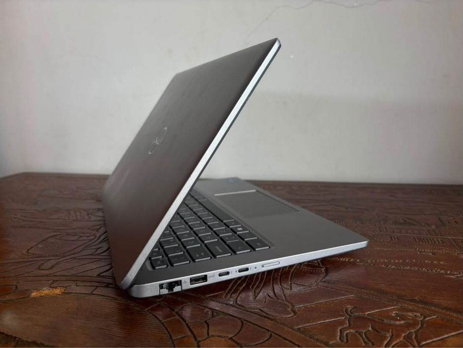 Dell Latitude i7 13th 16GB RAM