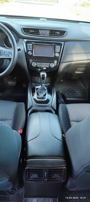 Nissan Rogue 2017  SV premium