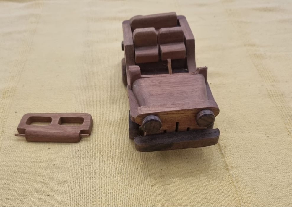 Carro em Madeira Decoração