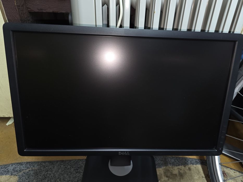 Dell monitor P2212H