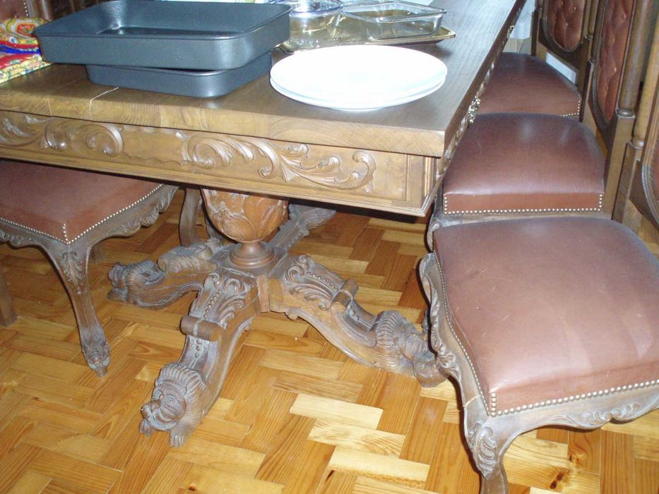 Móveis em talha quarto e sala