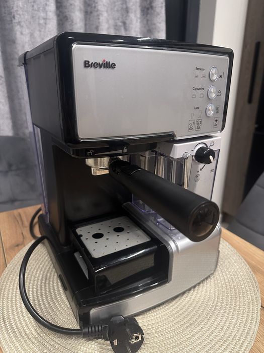Ekspres kolbowy BREVILLE VCF045X Prima Latte Srebrny