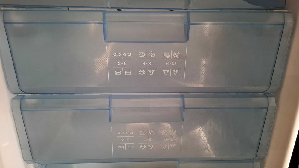 Gavetas e Prateleiras Combinado Bosch