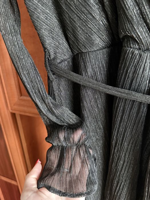 Неймовірна сукня