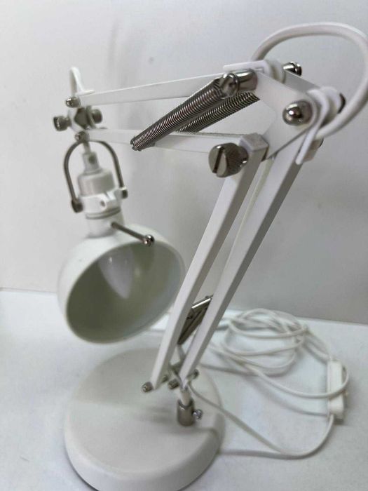 Candeeiro Branco de Secretária (IKEA)