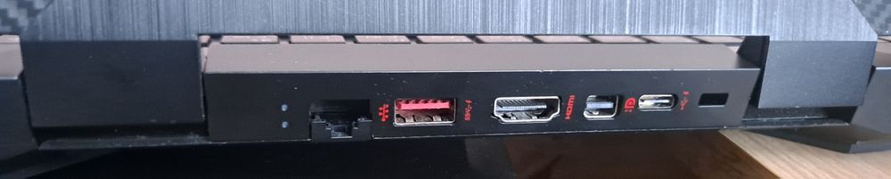 Laptop HP OMEN 15 144Hz i5-9300H, GTX 1650,  8GB RAM,  256GB SSD+1TB HDD