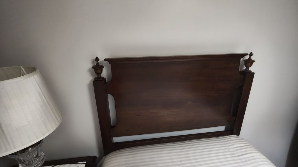 Cama individual em óptimo estado