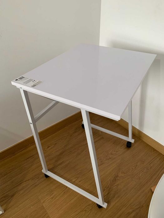 Secretária + Cadeira + Estante – excelente estado ikea LENNART