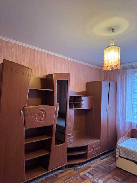 Сдам 3к.кв метро "Студенческая", с/м "Класс"