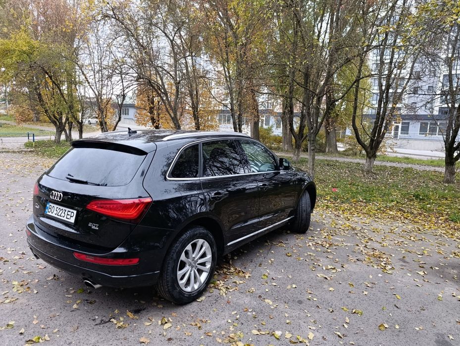 Ауді q5 повністю ціла і обслужена