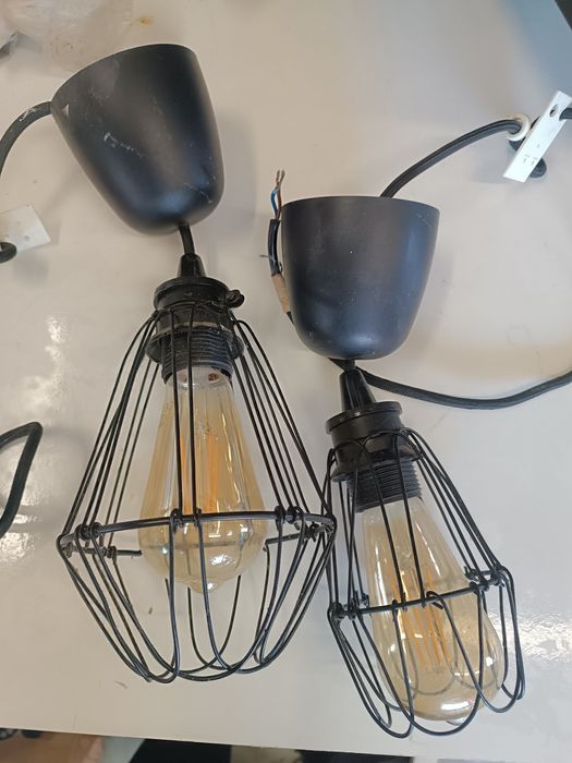 Candeeiros em excelentes condições