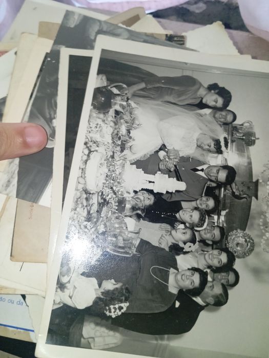 Oote de fotos antigos e tem postais só isto