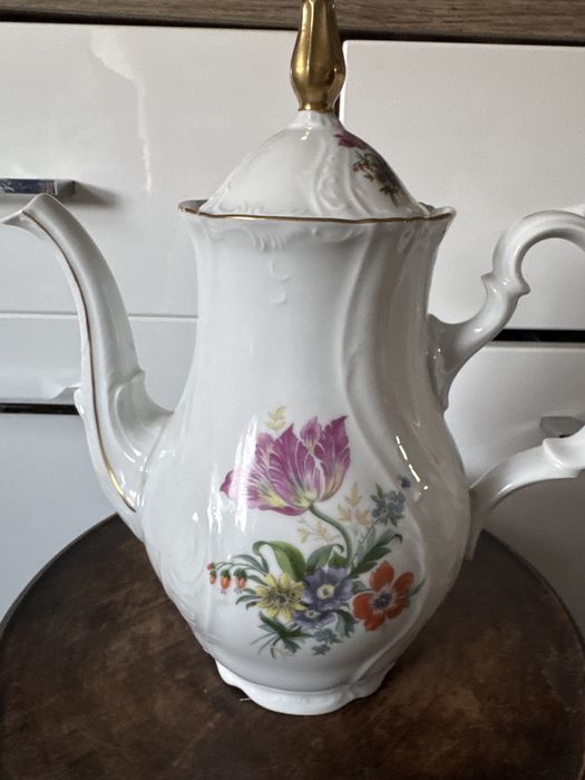 Dzbanek porcelanowy antyk fo kolekcji