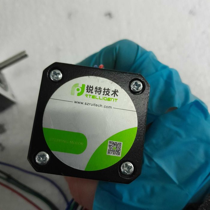 Шаговый двигатель szruitech 42A08