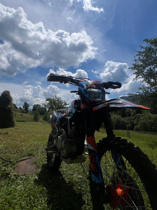 Kovi Advans 250.