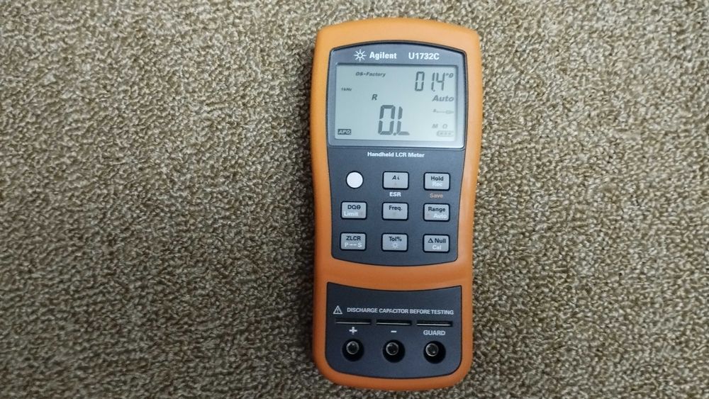 Medidor LCR Agilent U1732C
