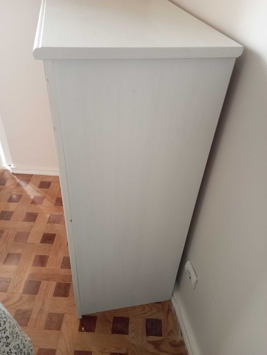 Armário branco quarto