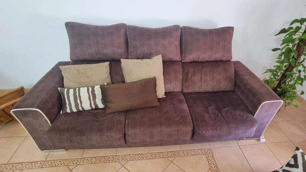 Sofá de 3 lugares em bom estado com chaise longue móvel 

2,13x