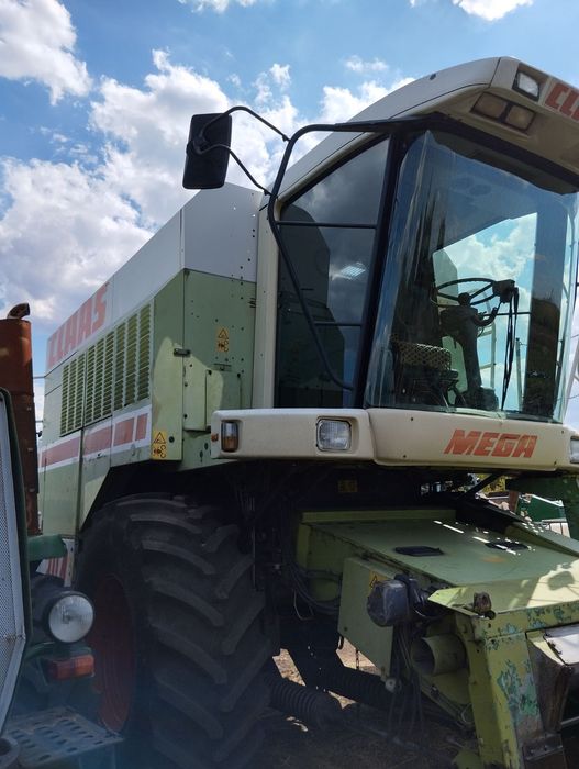 Комбайн Claas Mega 204