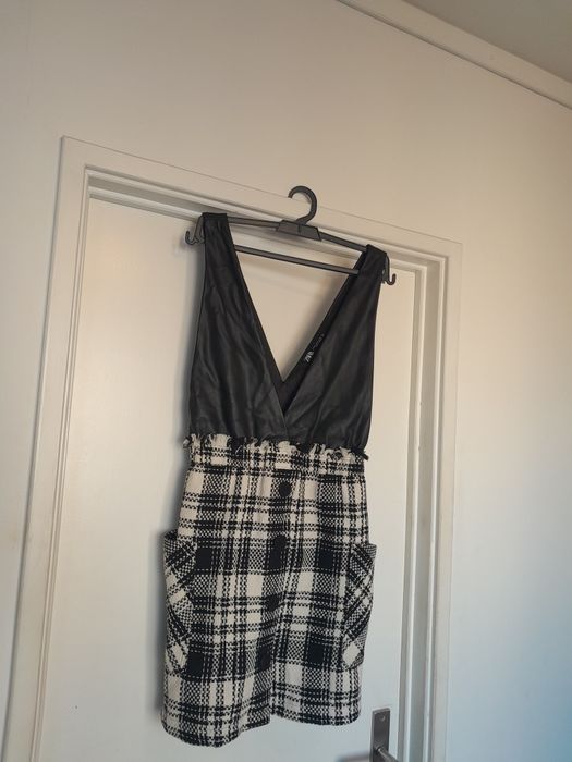 Vendo Vestido de Senhora ZARA muito bonito novo