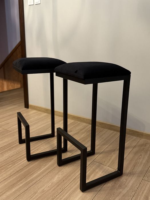 Hoker LOFT stołek barowy profil 79 cm tapicerowany