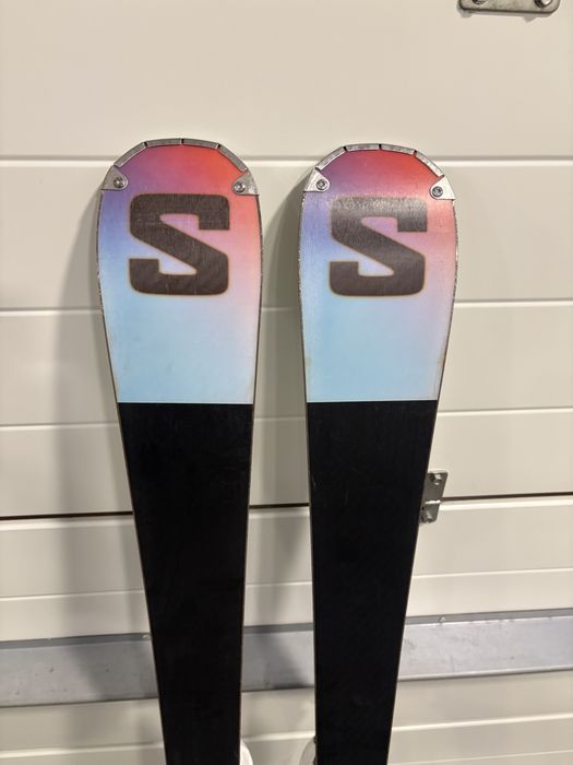 Narty Salomon Addikt 149 cm (Model 2024/2025) – Stan BARDZO DOBRY!