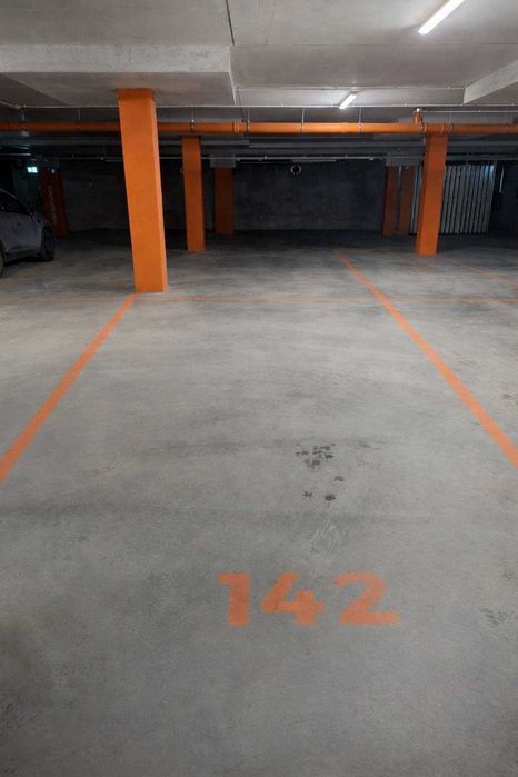 Miejsce postojowe w garażu, Browary Wrocławskie, od zaraz