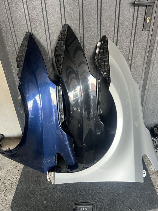 Крило праве ліве Toyota Avensis T27 тойота авенсіс т27