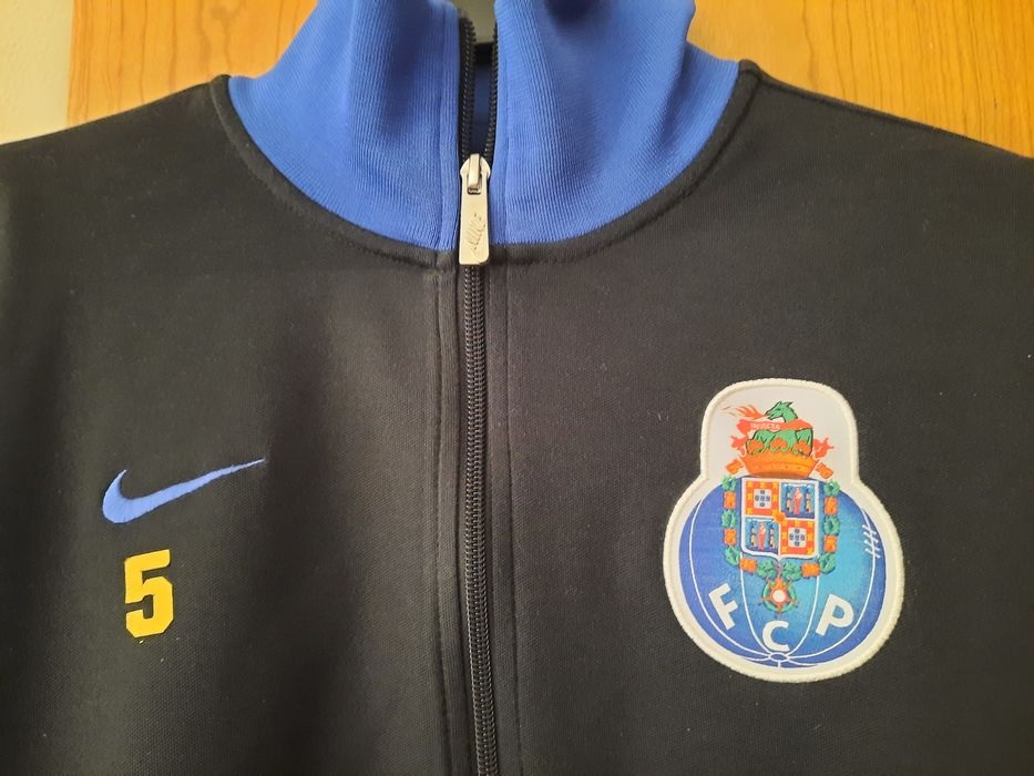 Casaco fato de treino oficial do FCP.
