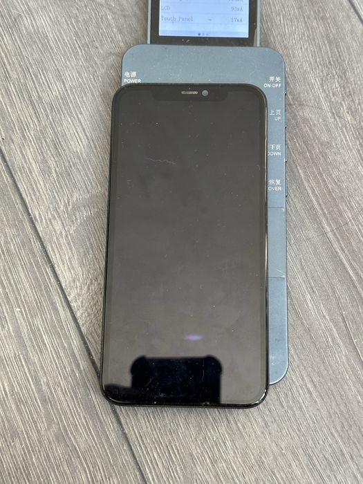 Дисплей iPhone 11