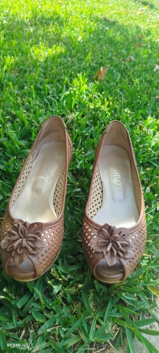 Vendo Sapatos em pele