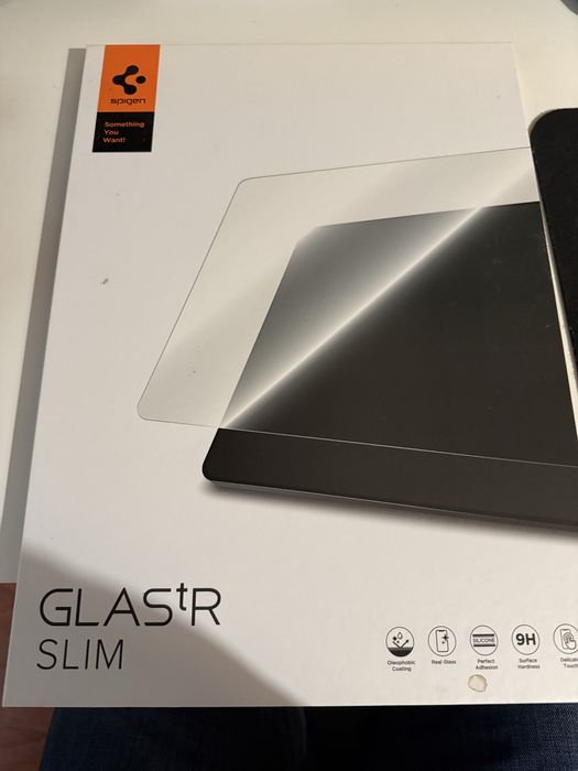 Película de vidro Spigen MacBook 14”