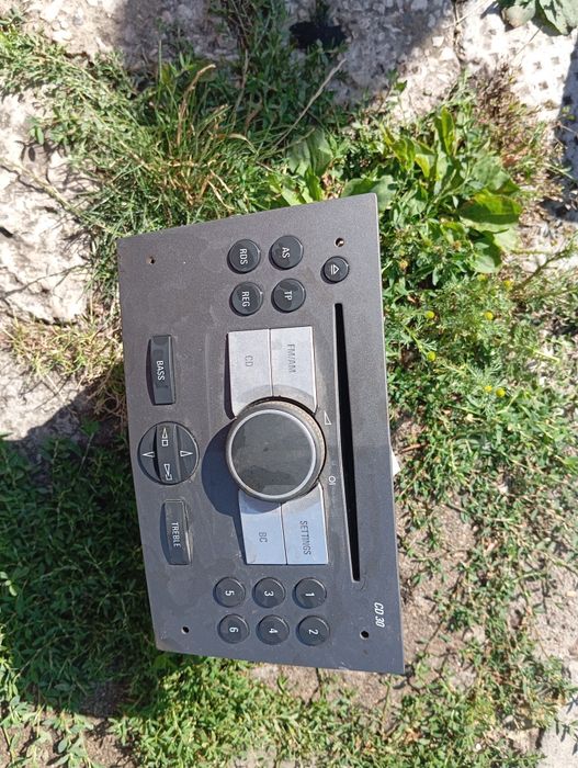 Radio Radioodtwarzacz Opel Vivaro 2 DIN CD30 Oryginał