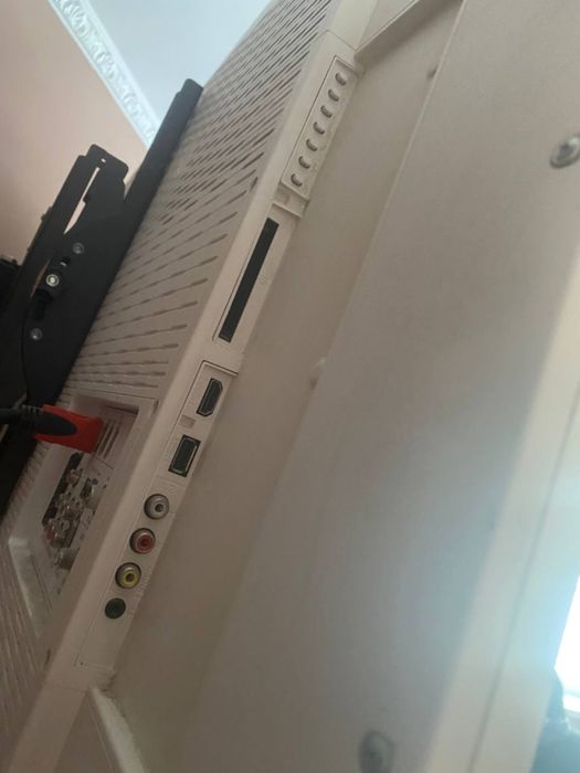 Плазма 55 дюймів