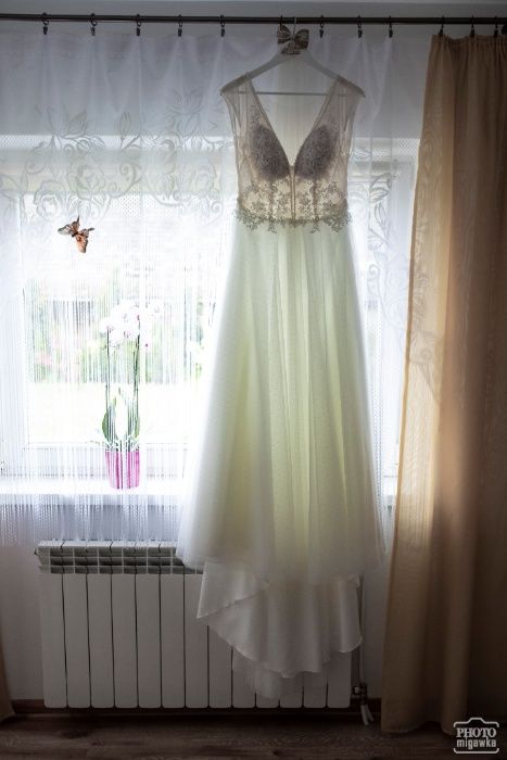 Suknia ślubna Afrodyta model Sansa z trenem wzrost 172 + 8 cm