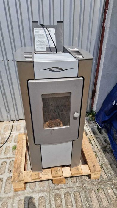 Piec kominek na pellet pelet peleciak kominkowy peletowy 8kw MOCNY