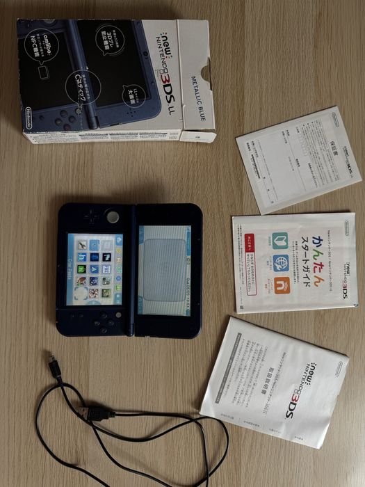 New Nintendo 3DS LL (XL)
