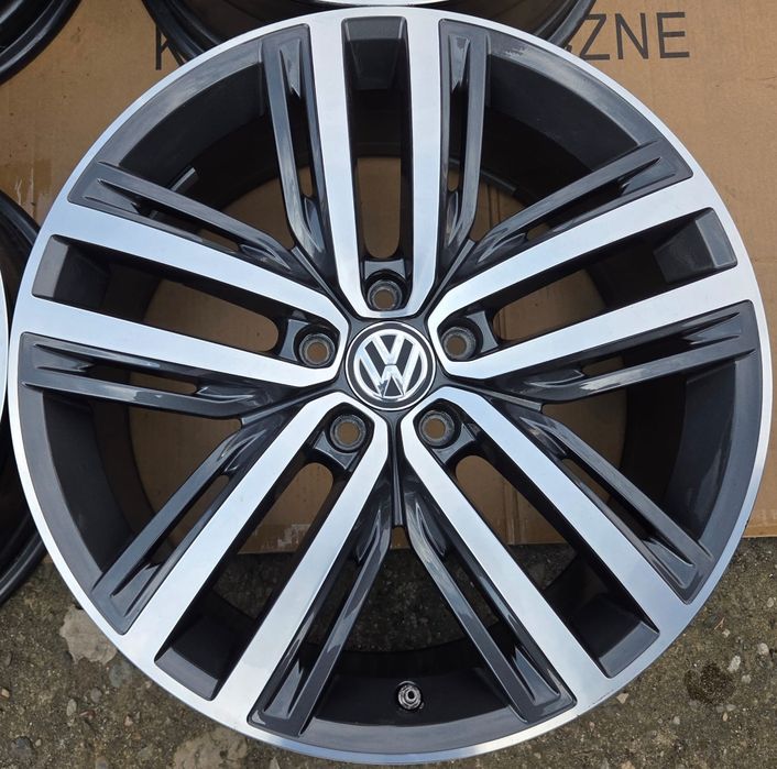 Felgi aluminiowe VW Tiguan T-Roc Passat Sharan 7x19 ET43 5x112