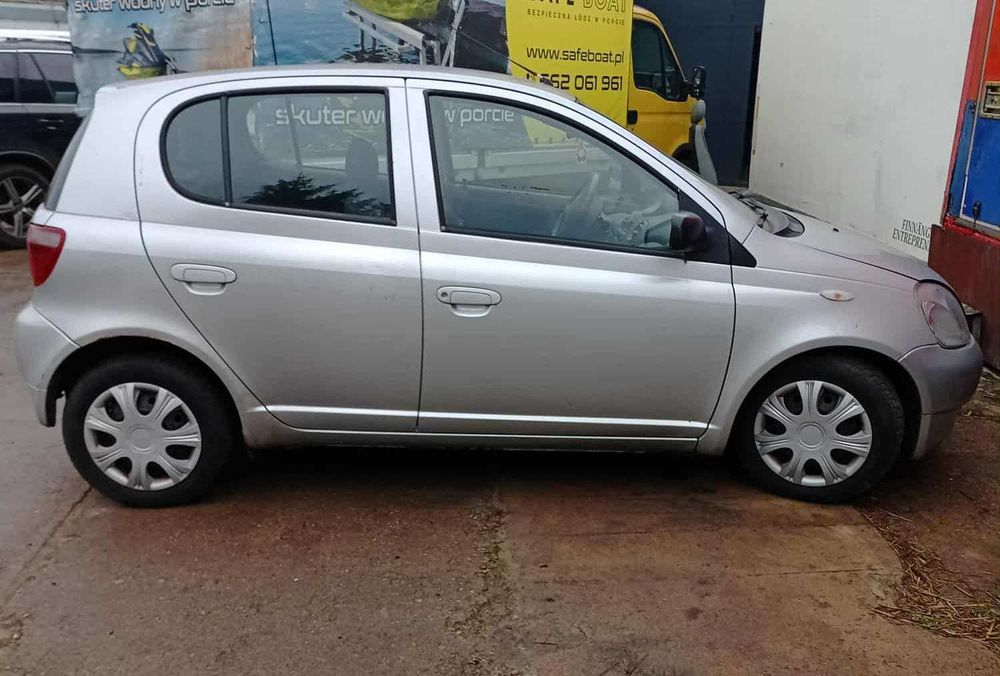 Toyota Yaris 2002 rok