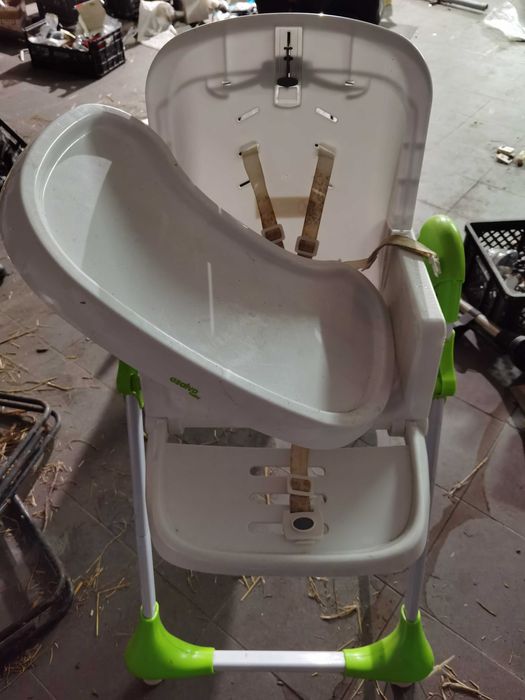 Vendo cadeira de alimentação