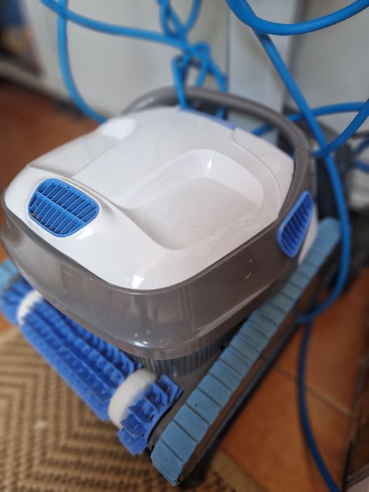 Dolphin S300i aspirador piscinas
