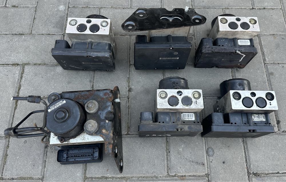Блок ABS 2.5 1.9 дизель Volkswagen T5 2004 - 2010