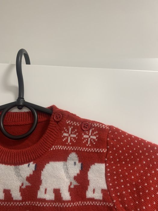 Sweter świąteczny czerwony mikołajki sesja świąteczna