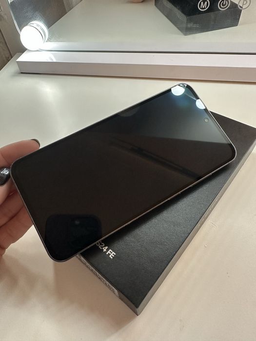 Galaxy S24 FE na gwarancji do listopada 2026