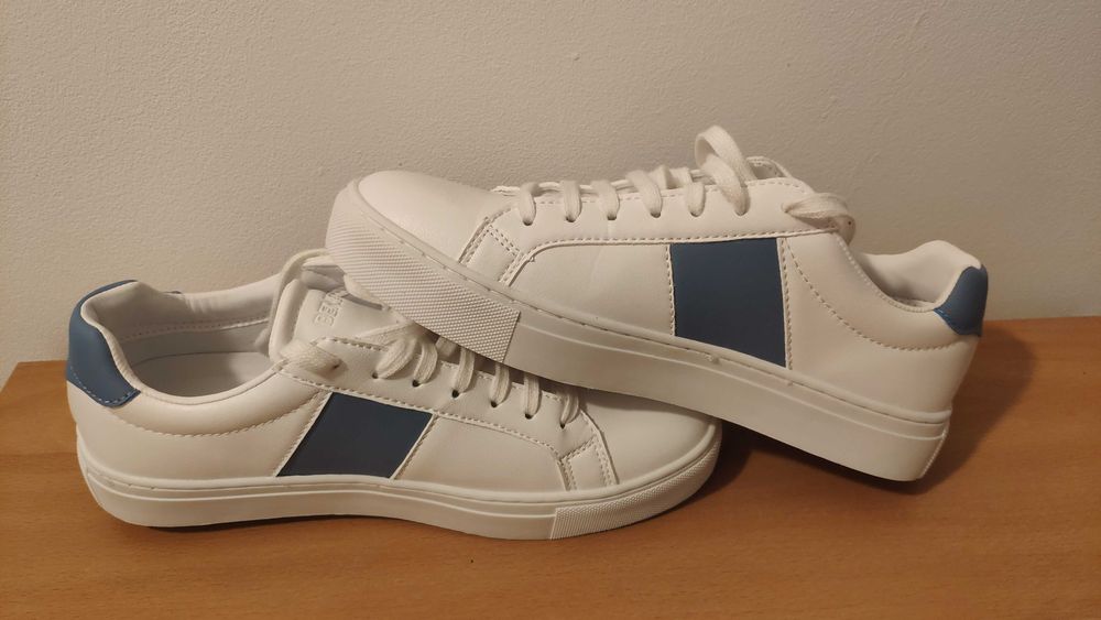 Sapatilhas United Colors of Benetton originais *como novas*