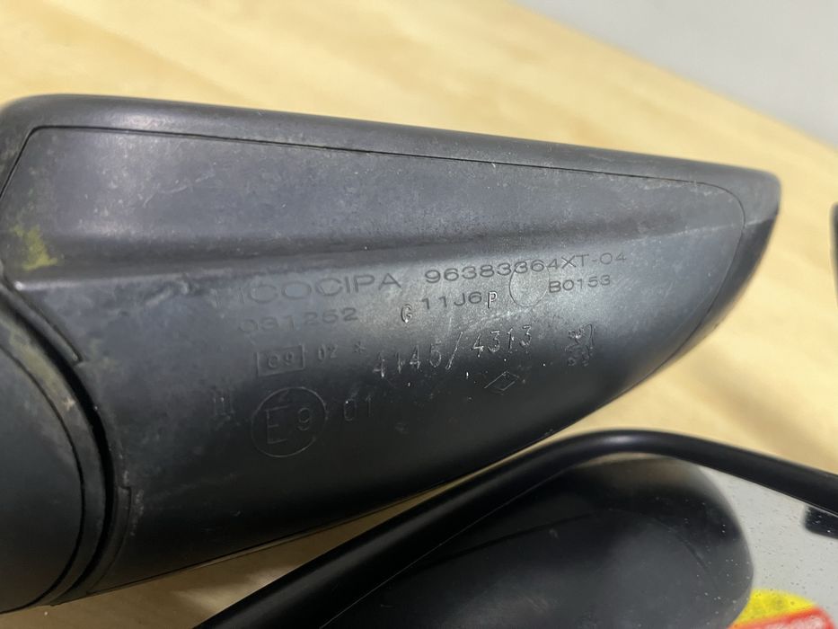 Дзеркало Peugeot307,ліве,праве