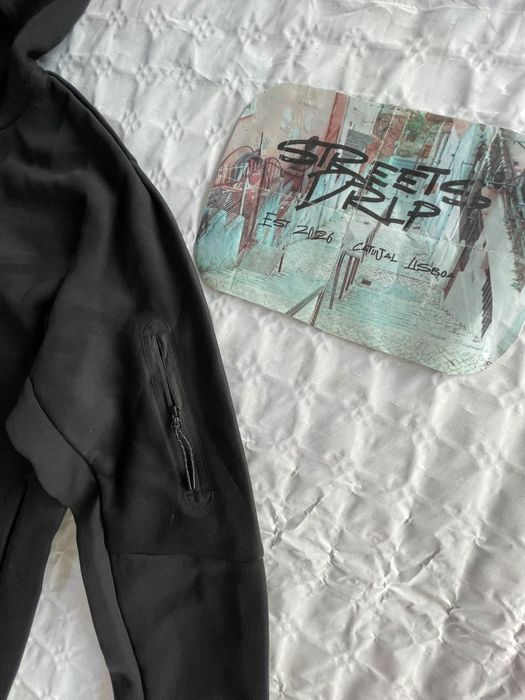 Casaco Nike Tech Fleece Novo