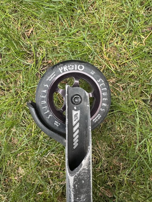 Hulajnoga wyczynowa castom