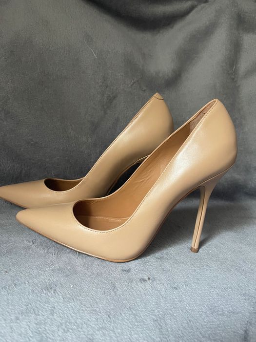 Nowe szpilki kazar rozm 38,5 skóra